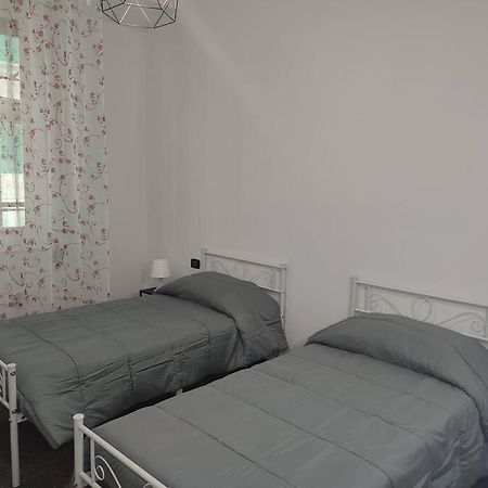 Benny Appartamento 3 Camere Da Letto Ad Uso Esclusivo Genova Aeroporto Eksteriør billede